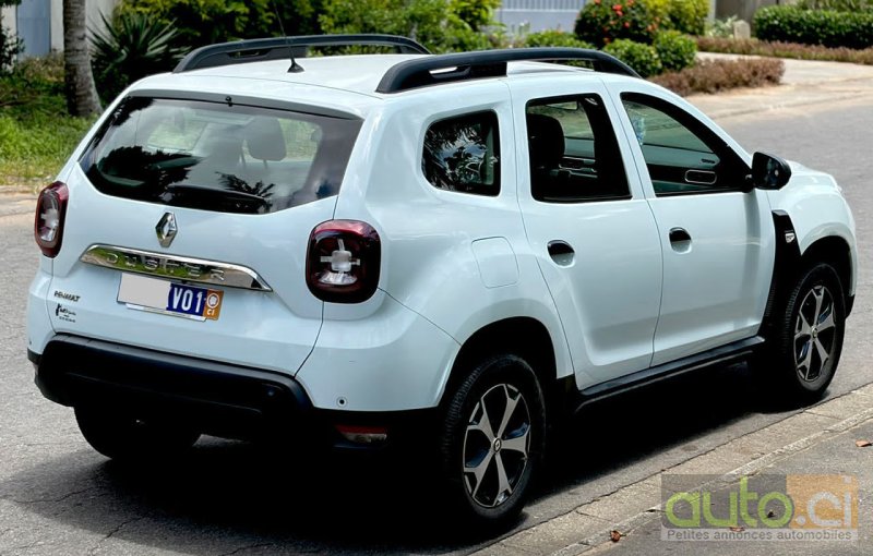Photo 1 AUTO.CI : Renault 4CV 2.0L duster