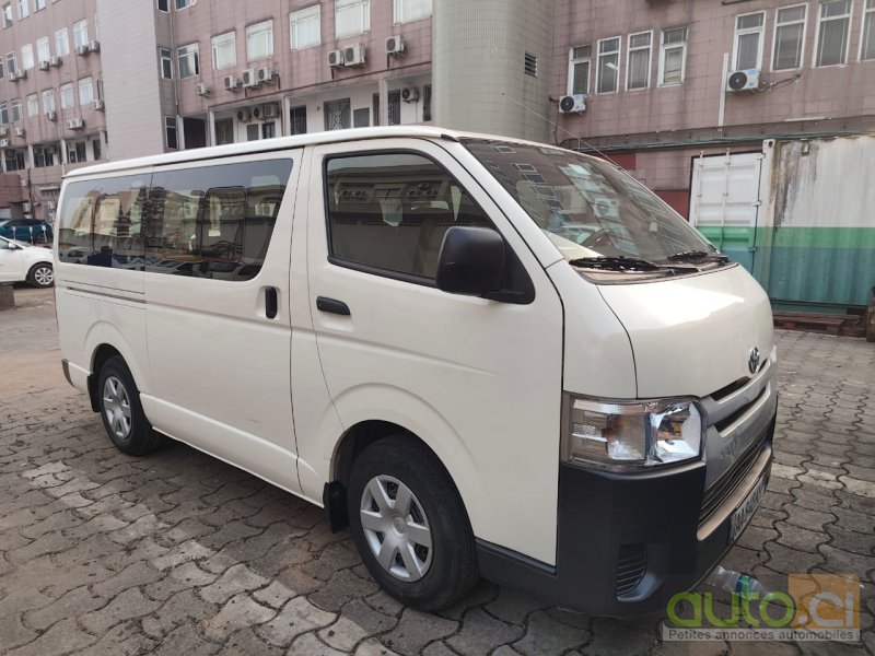 Photo 1 AUTO.CI : Toyota HiAce 2.0l