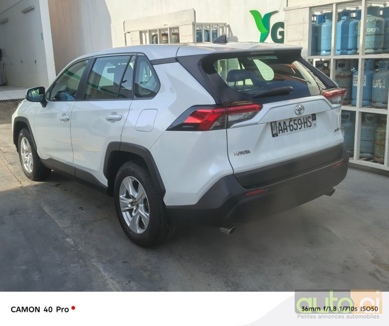 Toyota RAV4 V