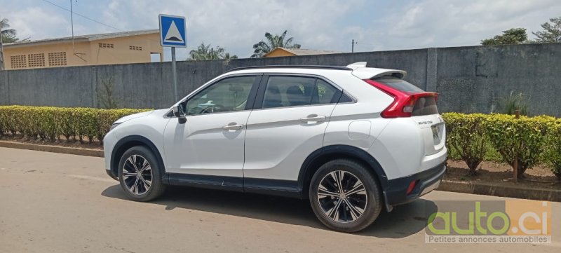 Photo 2 AUTO.CI : Mitsubishi Eclipse Cross 2.0L