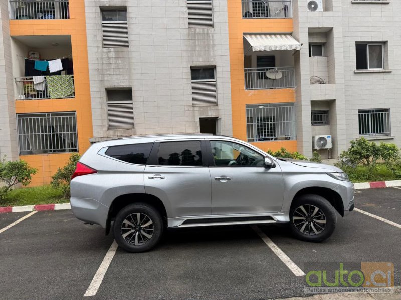 Photo 2 AUTO.CI : Mitsubishi Pajero Sport 3.0 moteur V6 7placs