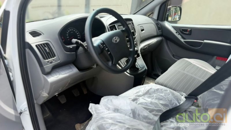 Photo 2 AUTO.CI : Hyundai H-1 2.0L