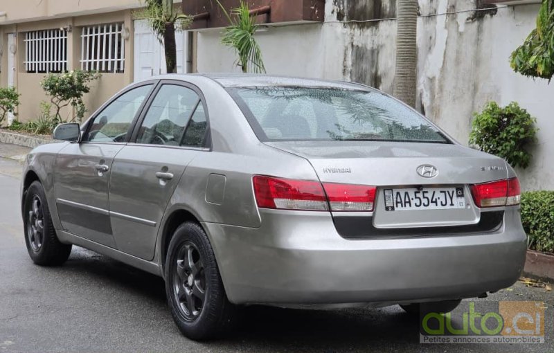 Photo 2 AUTO.CI : Hyundai Sonata 2.0L moteur 4cylindres 