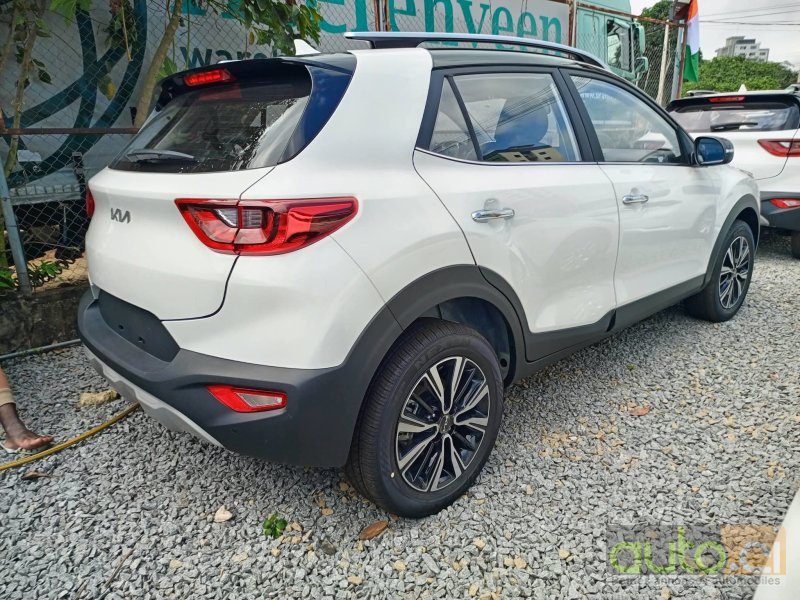 Photo 2 AUTO.CI : KIA Stonic KX1 