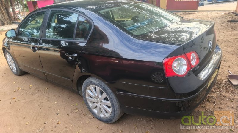 Photo 2 AUTO.CI : Volkswagen Passat* 1.6