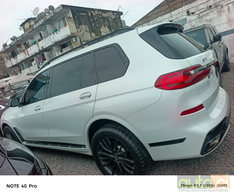 Photo 2 AUTO.CI : BMW X7 4.0 moteur v8