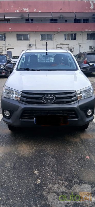 Photo 2 AUTO.CI : Toyota Hilux 2021