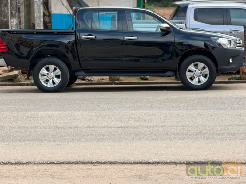 Photo 2 AUTO.CI : Toyota Hilux 4cylindre 