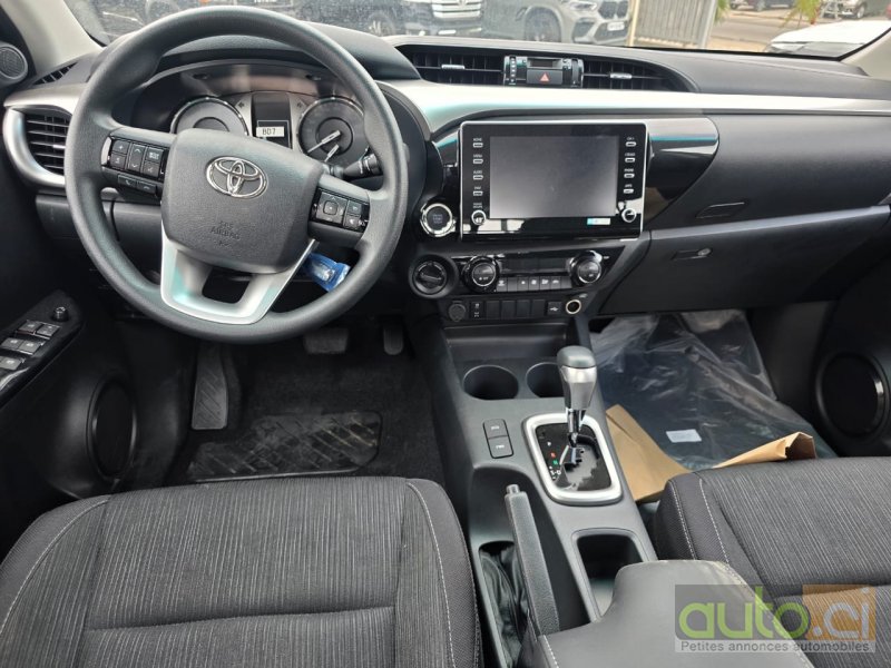 Photo 2 AUTO.CI : Toyota Hilux SR5