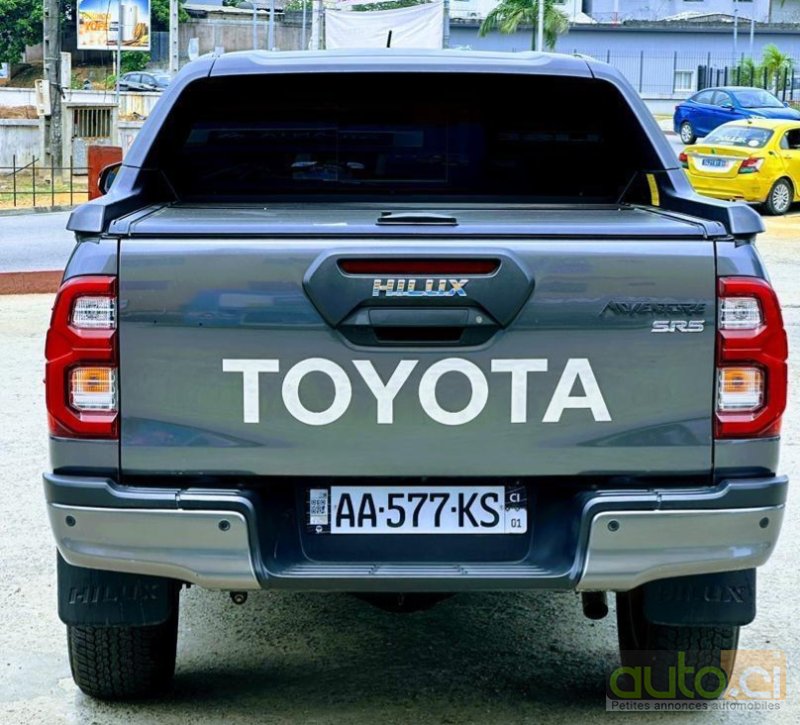 Photo 2 AUTO.CI : Toyota Hilux V6