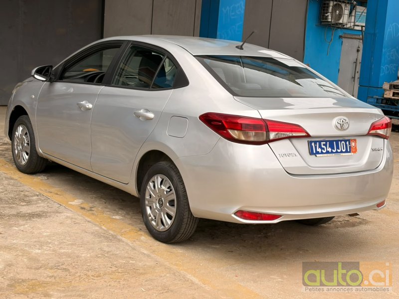 Photo 2 AUTO.CI : Toyota Yaris 2.0 VVTI
