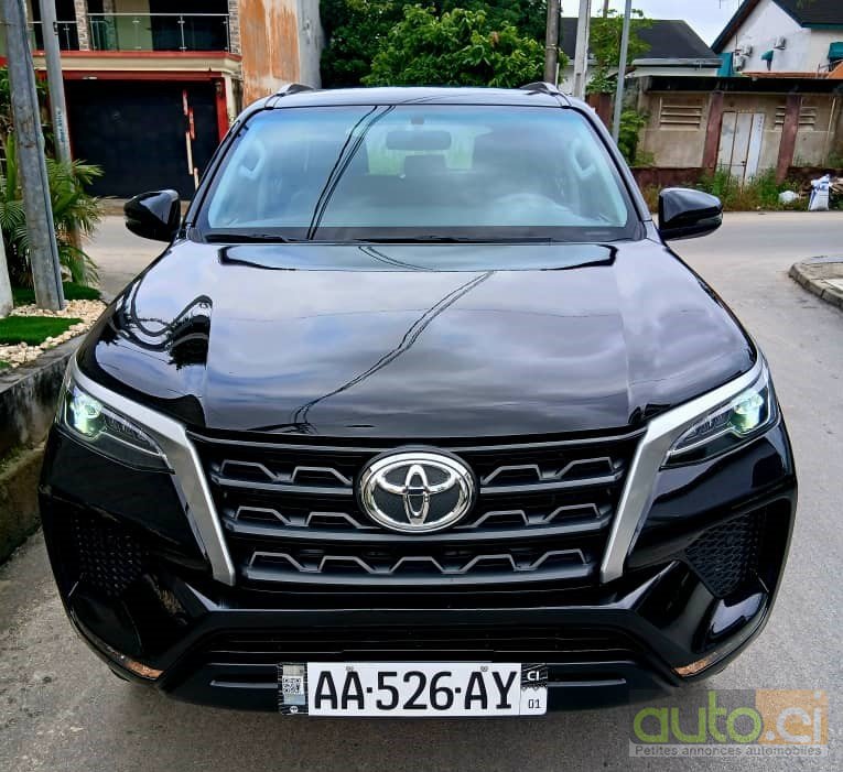 Photo 2 AUTO.CI : Toyota Fortuner  2.5