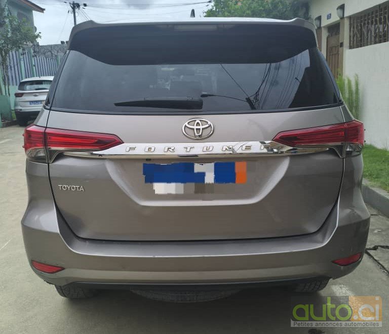 Photo 2 AUTO.CI : Toyota Fortuner  2.0