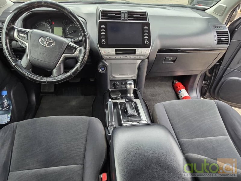 Photo 2 AUTO.CI : Toyota Prado 1.6