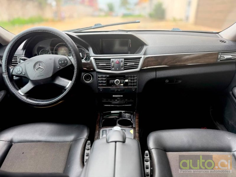 Photo 2 AUTO.CI : Mercedes 350 Full options 