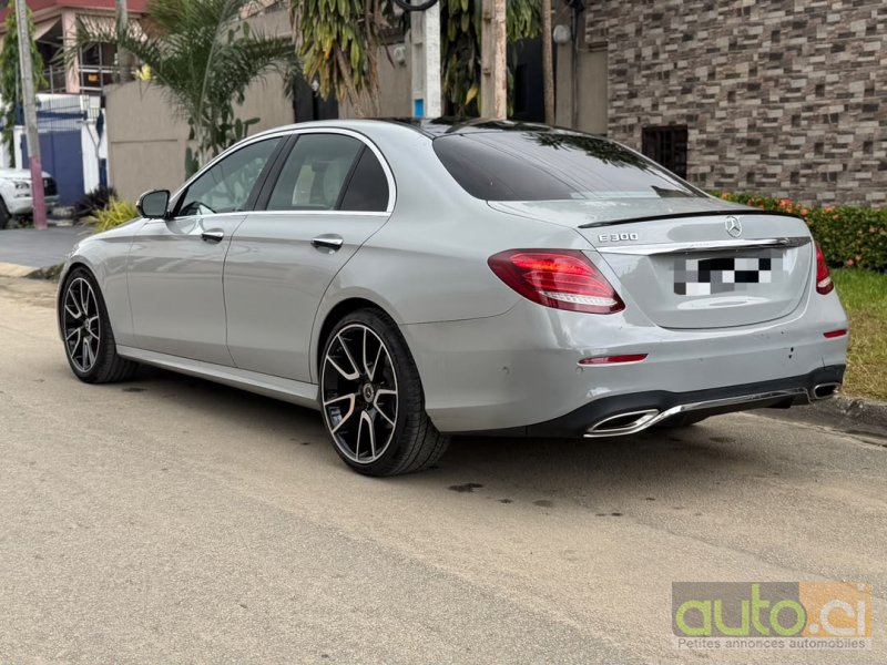 Photo 2 AUTO.CI : Mercedes Classe E E300
