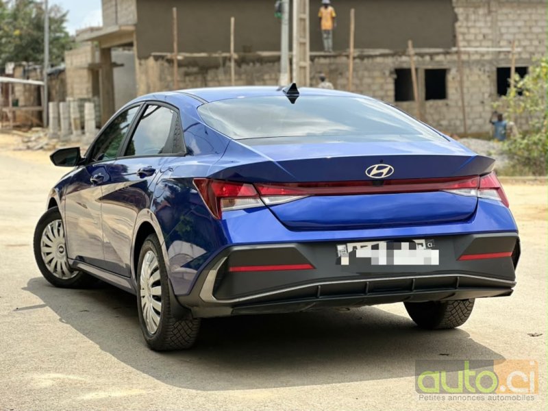 Photo 3 AUTO.CI : Hyundai Elantra 2.0