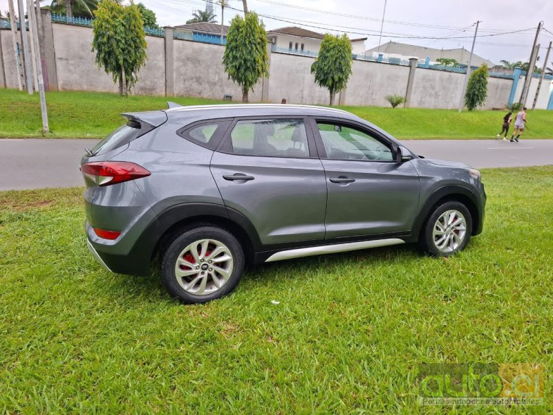 Photo 3 AUTO.CI : Hyundai Tucson 2.0L