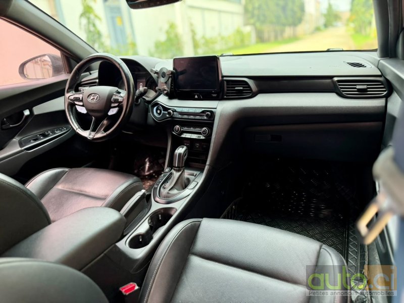 Photo 3 AUTO.CI : Hyundai Veloster 2022