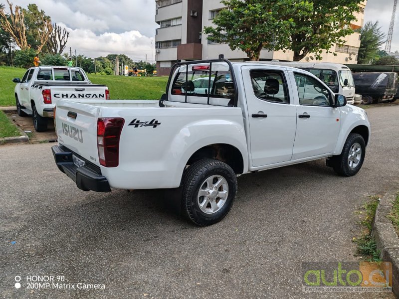 Photo 3 AUTO.CI : Isuzu D-MAX 4 cylindre