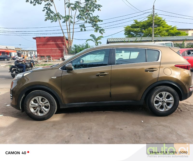 Photo 3 AUTO.CI : KIA Sportage 2.0L boîte manuelle 