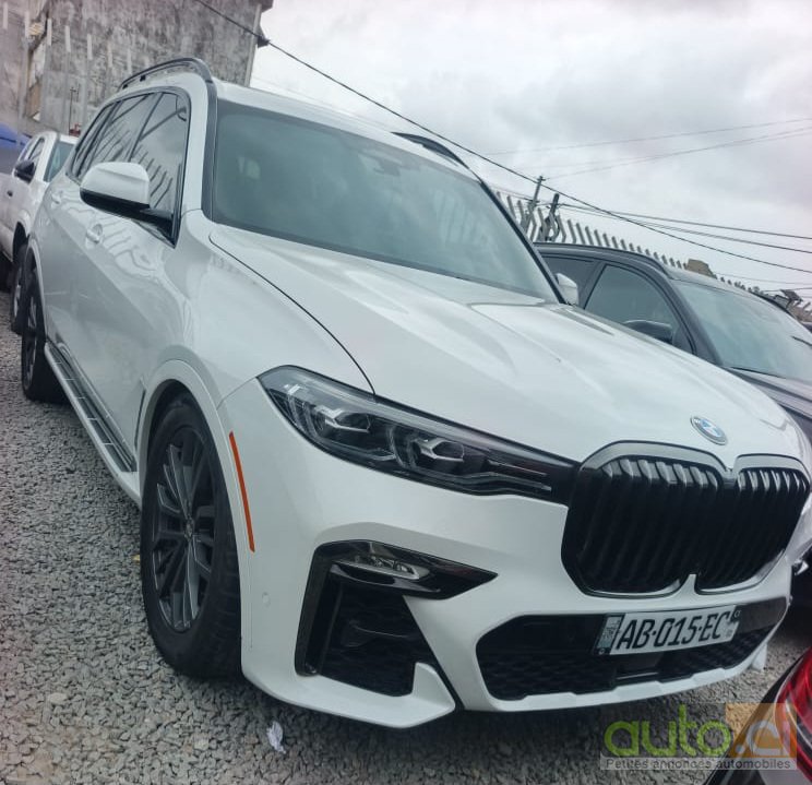 Photo 3 AUTO.CI : BMW X7 4.0 moteur v8