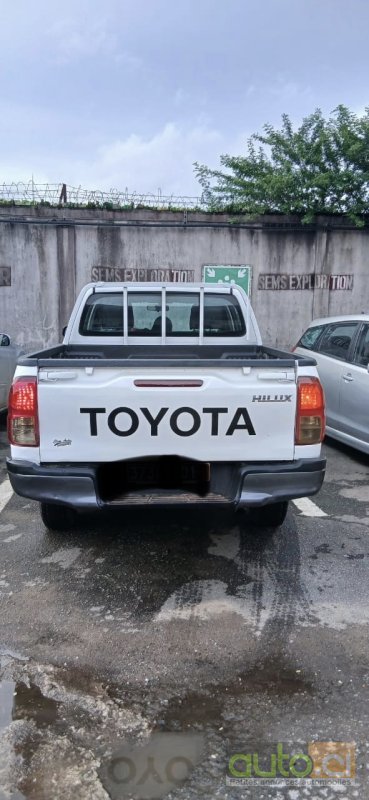 Photo 3 AUTO.CI : Toyota Hilux 2021