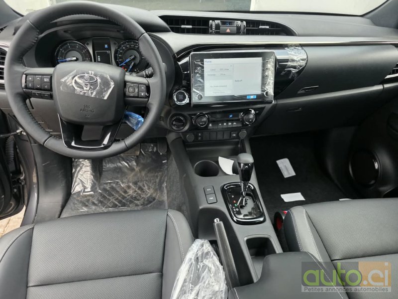 Photo 3 AUTO.CI : Toyota Hilux Adventure Full