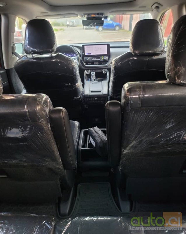 Photo 3 AUTO.CI : Toyota Grand Highlander Platinum