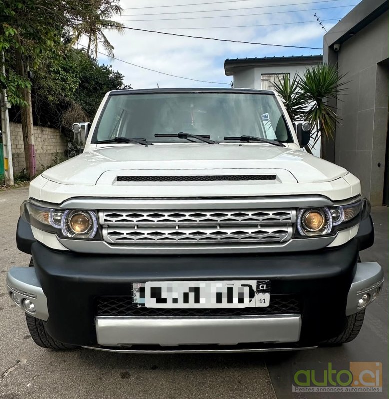 Photo 3 AUTO.CI : Toyota FJ Cruiser 4.0 V6