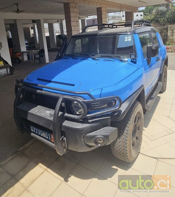 Photo 3 AUTO.CI : Toyota FJ Cruiser 4.0 V6 1GR-EF