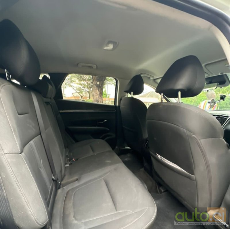 Photo 4 AUTO.CI : Hyundai Tucson 2.0L