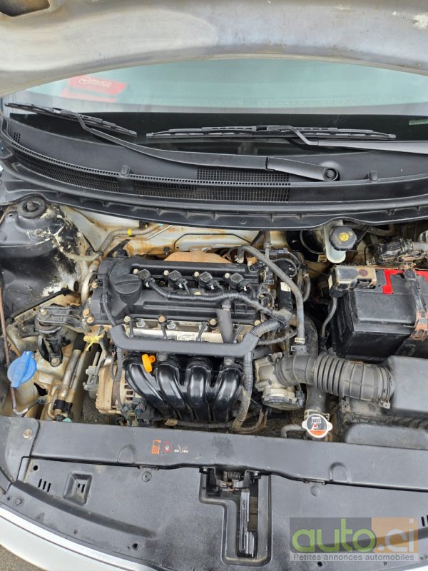 Photo 4 AUTO.CI : KIA Pegas Sedan  BVM