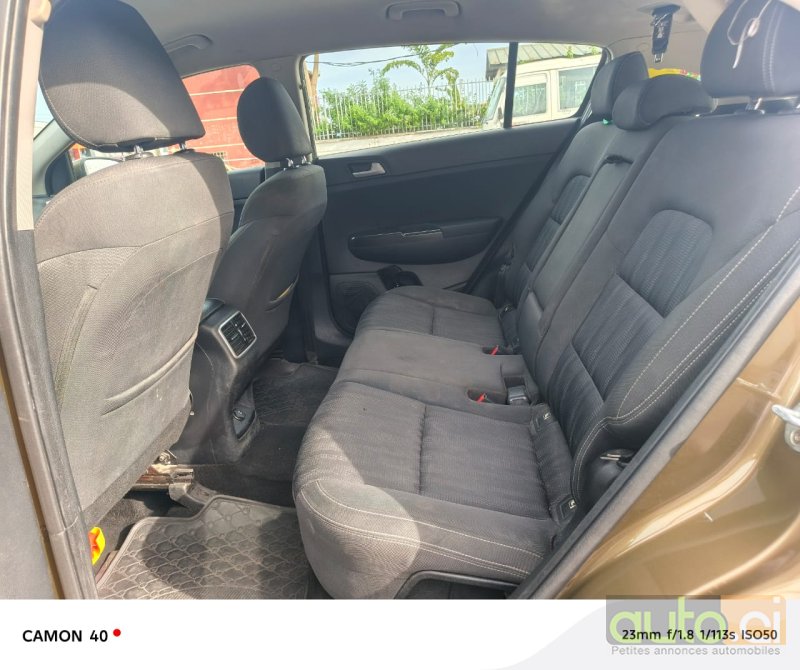 Photo 4 AUTO.CI : KIA Sportage 2.0L boîte manuelle 