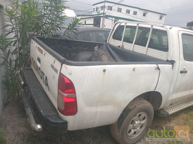 Photo 4 AUTO.CI : Toyota Hilux 2.0L