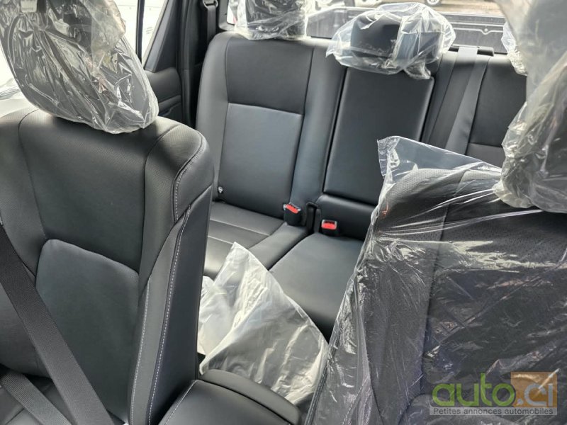 Photo 4 AUTO.CI : Toyota Hilux Adventure Full