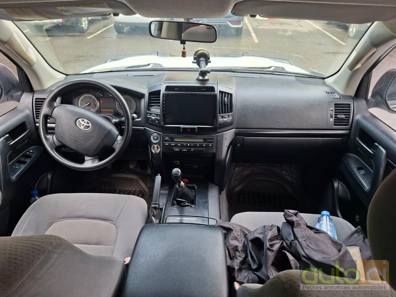 Photo 4 AUTO.CI : Toyota Land Cruiser Moteur V8 