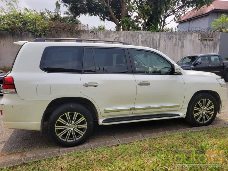 Photo 4 AUTO.CI : Toyota Land Cruiser Moteur V8 