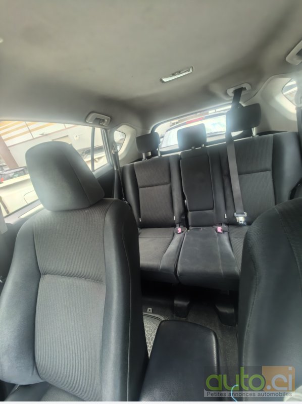 Photo 4 AUTO.CI : Toyota RAV4 2.0 Essence