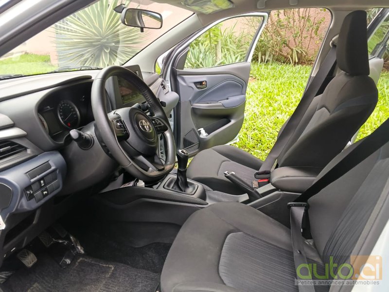Photo 4 AUTO.CI : Toyota Starlet 2.0L encore sous garantie