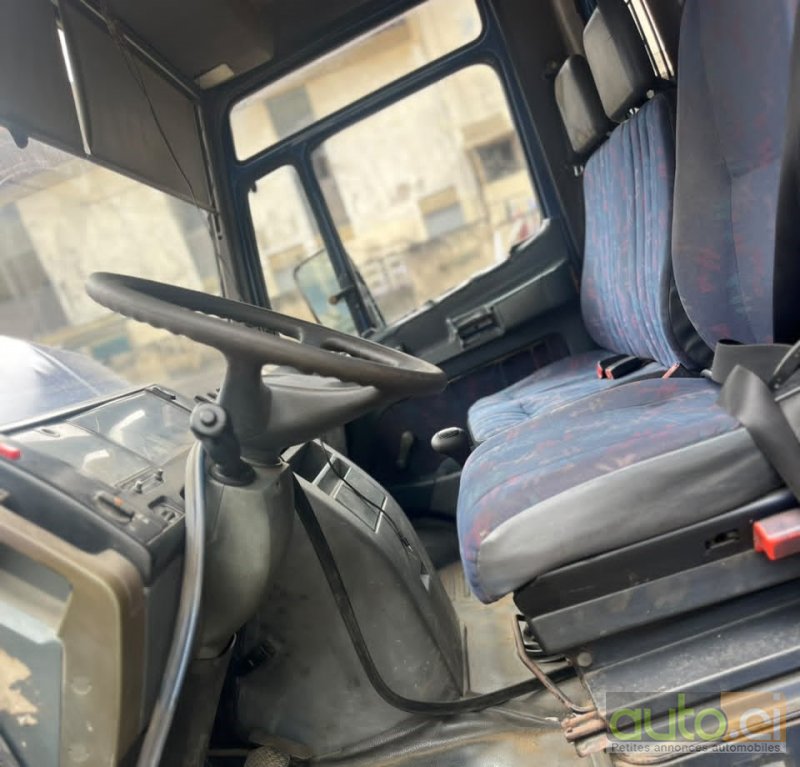 Photo 4 AUTO.CI : Mercedes Vario Plus 2002