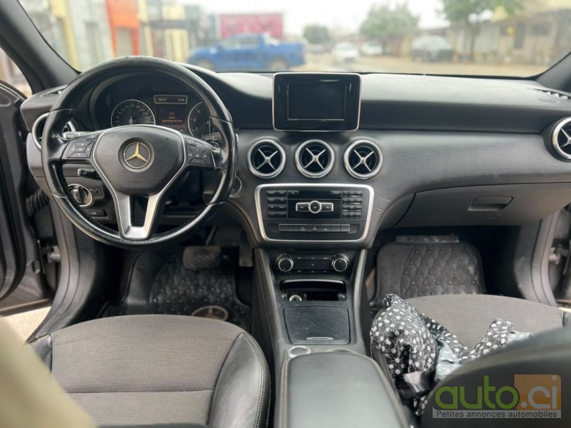 Photo 4 AUTO.CI : Mercedes Classe A 180