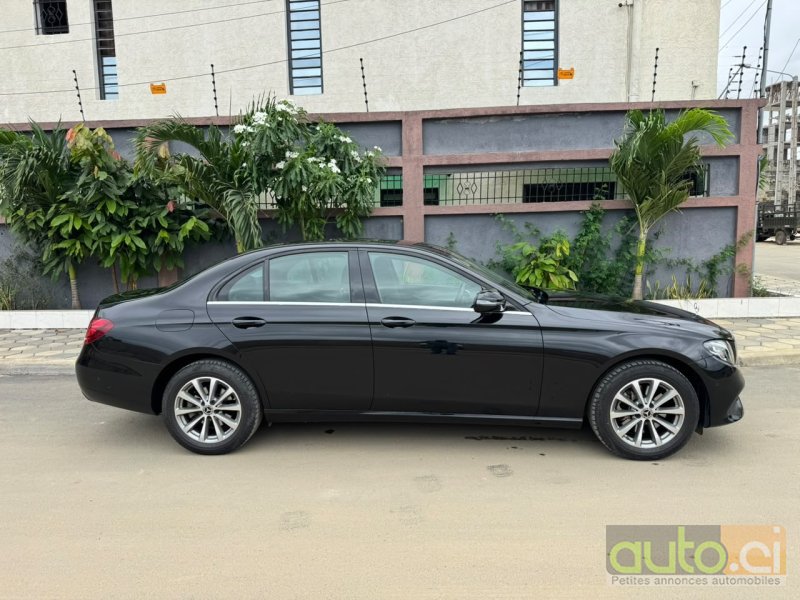 Photo 4 AUTO.CI : Mercedes Classe E E200