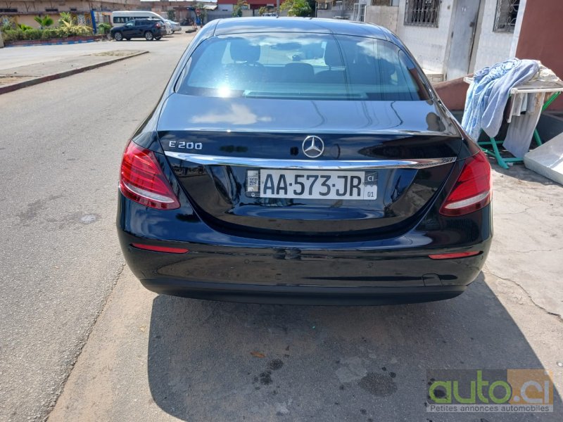 Photo 4 AUTO.CI : Mercedes Classe E 200