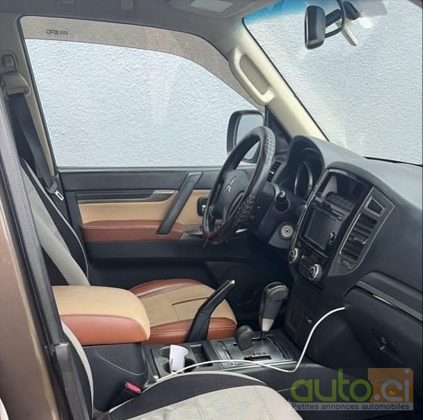 Photo 5 AUTO.CI : Mitsubishi Pajero 2.0 DID