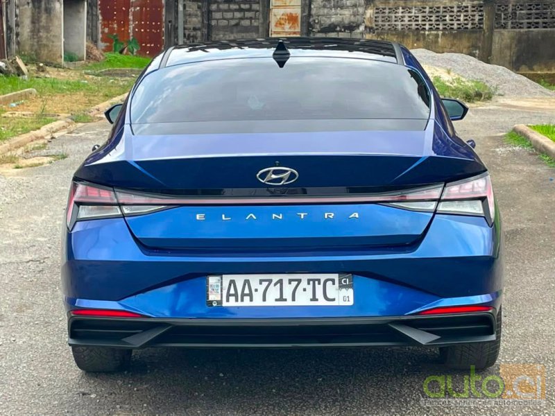 Photo 5 AUTO.CI : Hyundai Elantra 1.6 moteur modèle full op