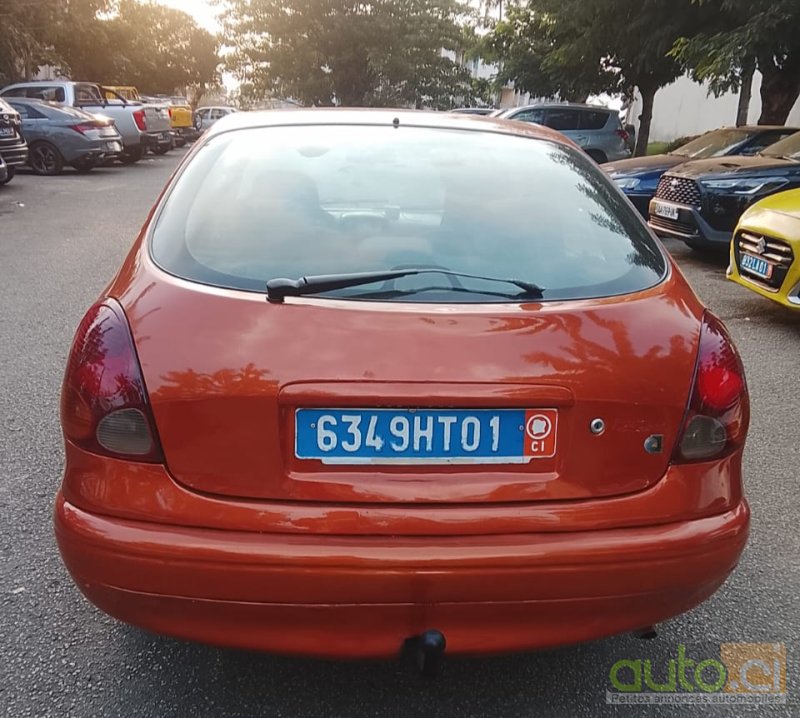 Photo 5 AUTO.CI : Toyota Corolla 2.0L