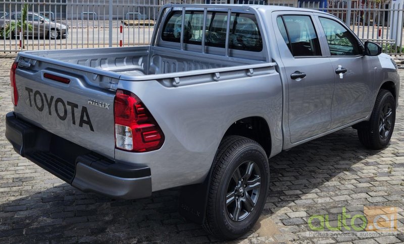 Photo 5 AUTO.CI : Toyota Hilux Standard
