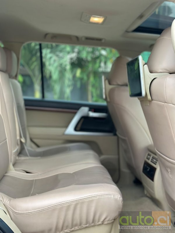 Photo 5 AUTO.CI : Toyota Land Cruiser V8 VX.S
