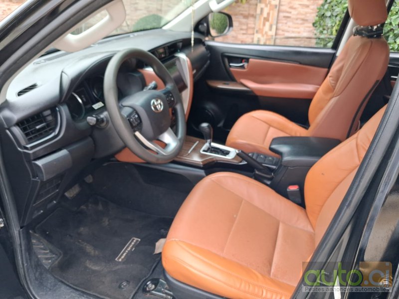 Photo 5 AUTO.CI : Toyota Fortuner   4 cylindres